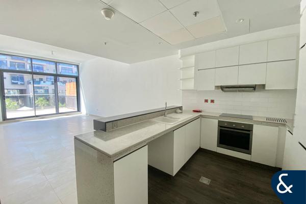 Three Bed + Maids I Pool View Terrace I VOT