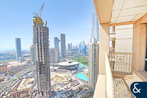 High Floor | Large Layout |  Fountain View