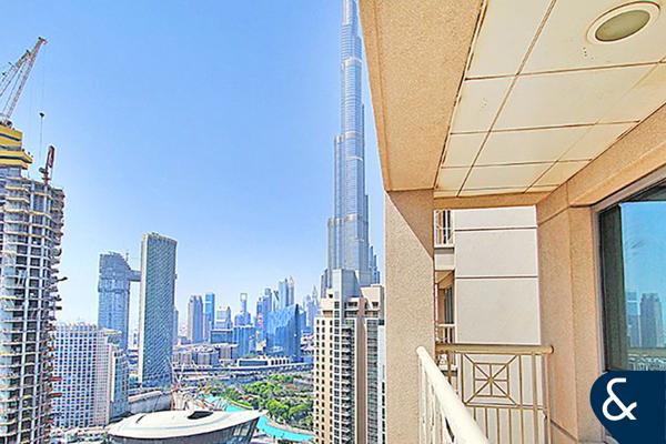 High Floor | Large Layout |  Fountain View