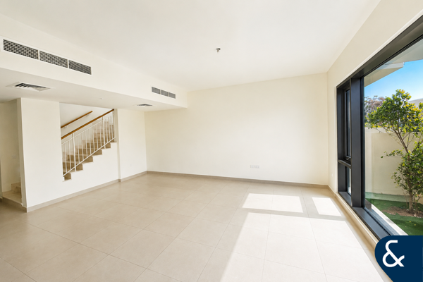 Exclusive | 3 Bedroom | Vacant On Transfer