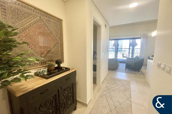 Well Maintained | Furnished | Vacant | 1 Bed