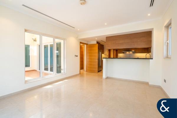 Big Garden | Double Garage | Close to Parks
