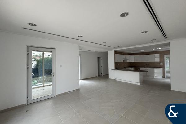 Vacant | To Be Landscaped | Bungalow | 4 Bed