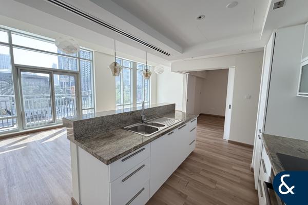 Upgraded | 1 Bed Plus Study | Unfurnished