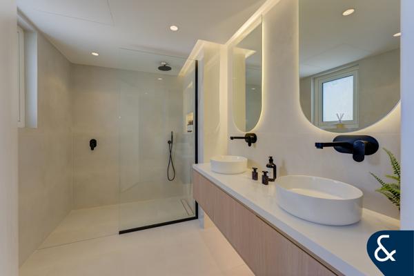 One of a Kind | Extended | Upgraded | 3 Beds