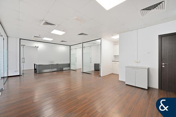 Fitted | High Floor | Free Visitor Parking