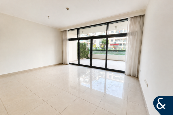 Pool Facing | 2 Bed | Large Layout | Vacant