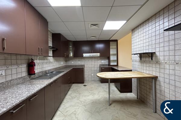 Three Bed I Maids I 2269 Sqft I Vacant Now