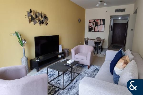 Full Lake View | One Bedroom | Balcony