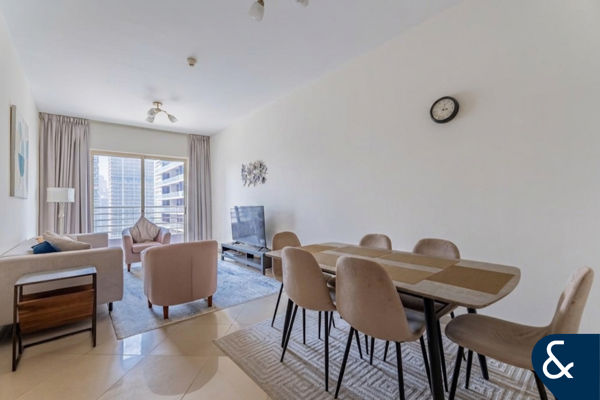 Full Lake View | One Bedroom | Balcony