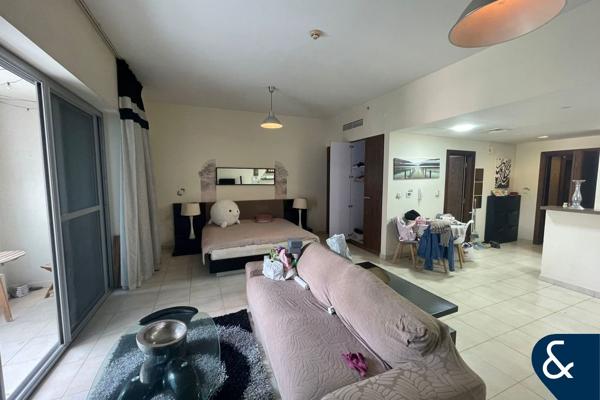 Furnished | Large Studio | Close to Metro