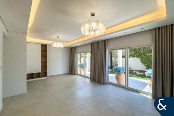 Fully Renovated | Type 5 | Unique Layout