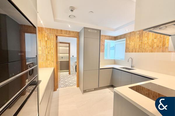 2 Bed | Unfurnished | Upgraded | Marina view