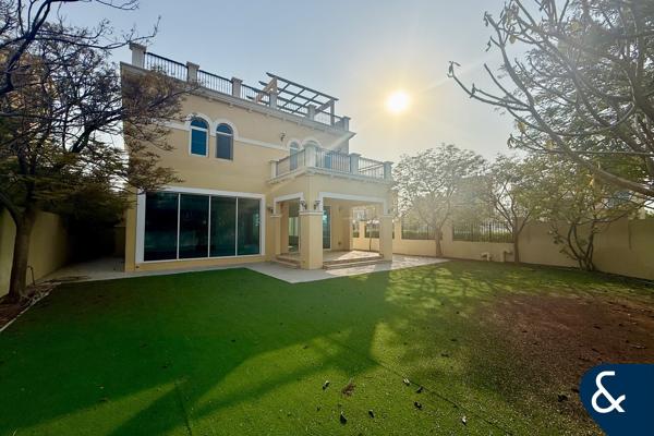 Corner Plot | 4 Bed Legacy Nova | Vacant