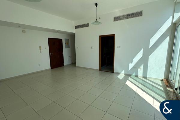 2 Bed | Unfurnished | Vacant | High floor