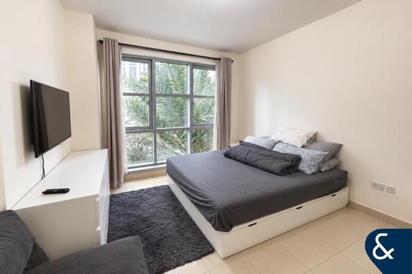 1 Bed | Burj Khalifa View | Prime Location