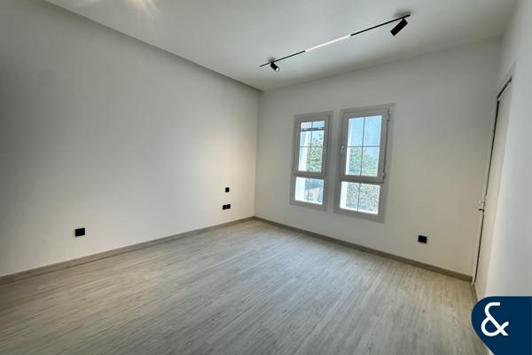 Full Upgraded | Single Row | maids room
