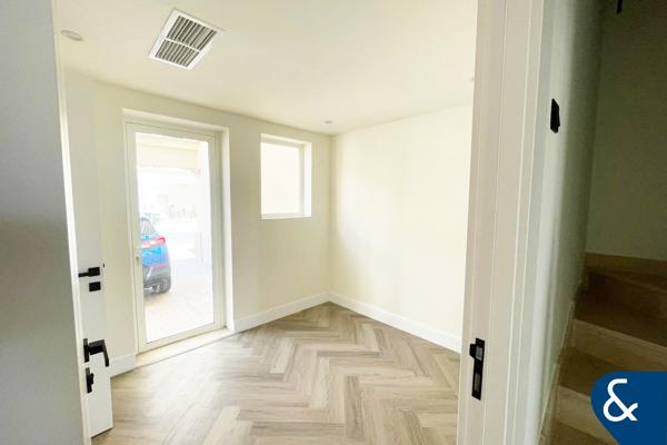 FULLY RENOVATED | VACANT | CONVERTED 3BEDROOM