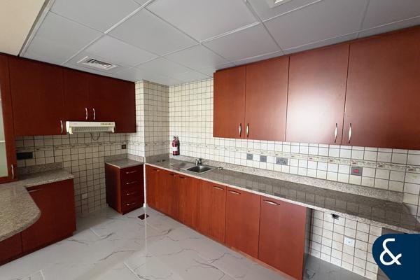 Spacious 1 Bedroom | Upgraded | Motor City