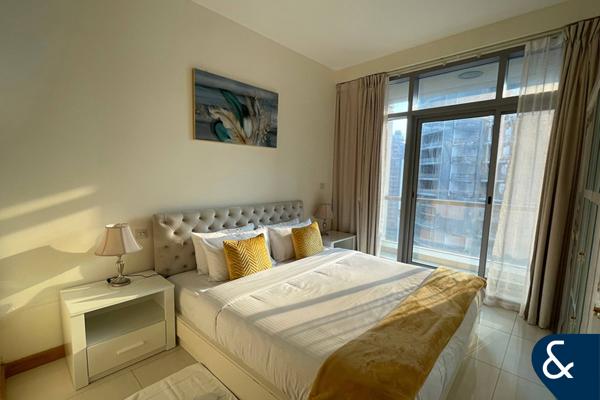 3 Bed | Sea Views | Balcony | Furnished