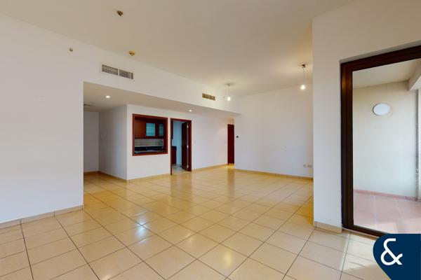 Vacant | Sea Views | Exclusive | 3 Bed