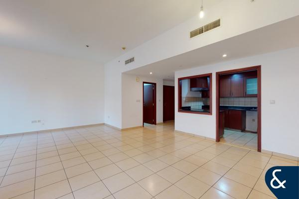 Vacant | Sea Views | Exclusive | 3 Bed