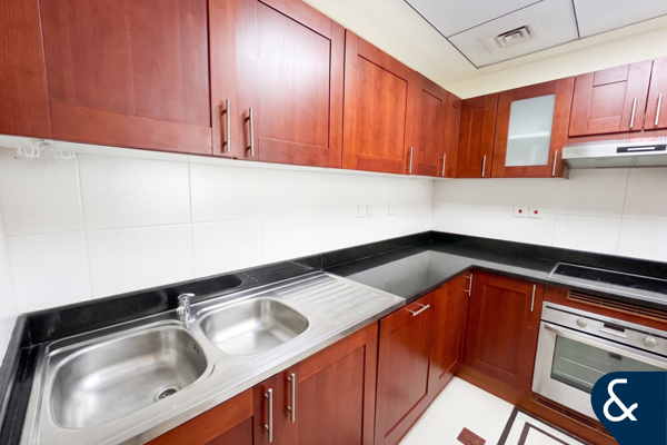 1 Bedroom | Chiller Free | Close To Metro