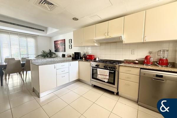 Type CM | 3 Br + Study + Maid | Close To Pool