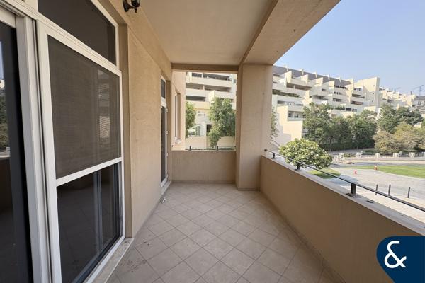 Spacious 1 Bed | Large Layout | Unfurnished