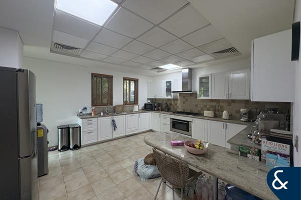 5 Bed | Golf Course backing | Vacant