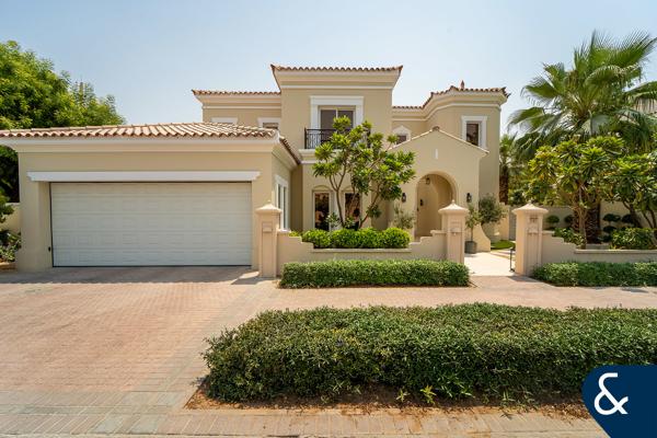 Fully Upgraded | Stunning Home | Corner Plot