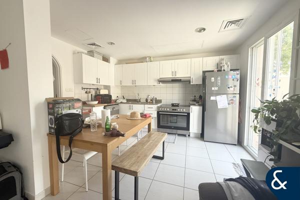 2 Beds | Landscaped Garden | Well Maintained