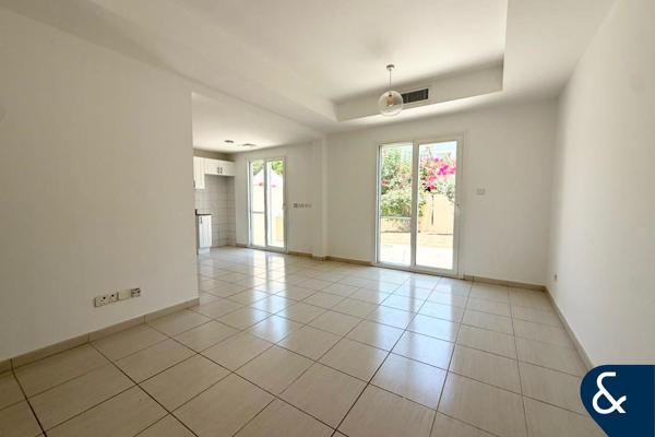 2 Beds | Landscaped Garden | Well Maintained