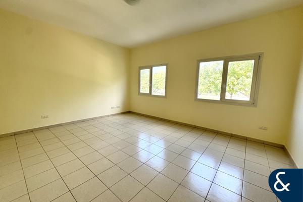 Three Bedrooms | Single Row | Vacant Now