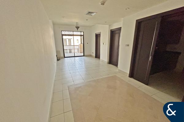 Burj Khalifa View | One Bed | 808 Sq.Ft