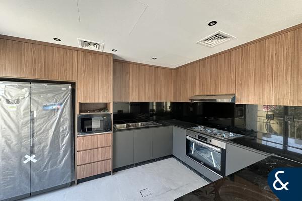 Fully Upgraded | 3 Bed + Maid | Springs 11