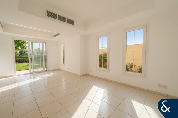 Lake View | Well Maintained | 3 Bedroom