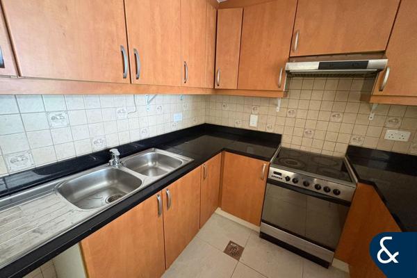 3 Bed | Well Maintained | Upgraded Bathrooms