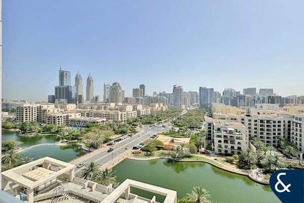 Lake View | Mid Floor | Large 1 Bedroom