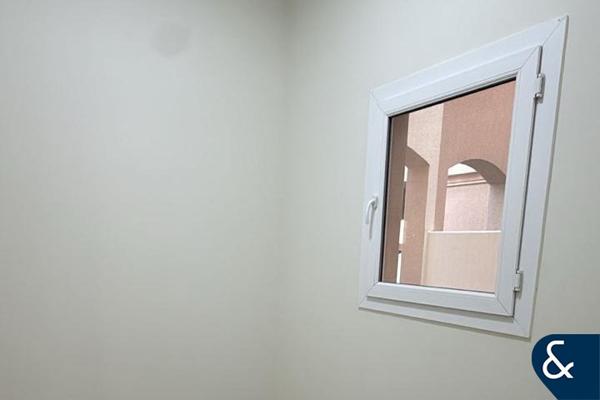 Springs 2 | Rare Location | Single Row 4M