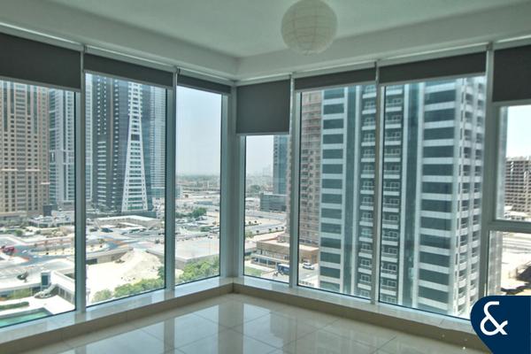 Lake View | 1 Bedroom | Spacious Layout