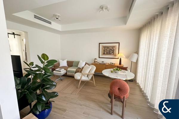 EXCLUSIVE | Walk to Souk | Upgraded