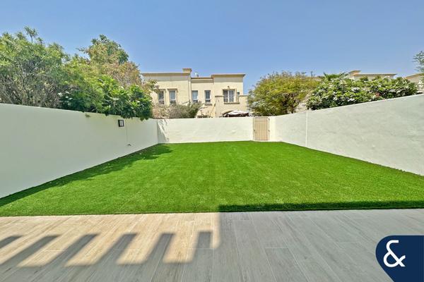 EXCLUSIVE | Walk to Souk | Upgraded