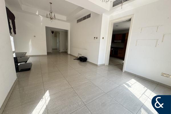 Lake View | Upgraded | Type 3E | Vacant