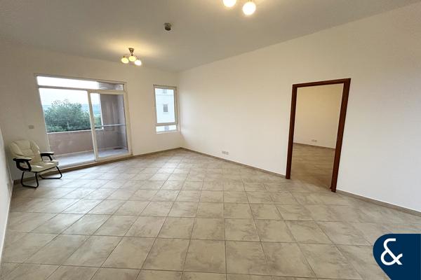 One Bedroom | Vacant on transfer | Park View