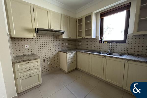 Large Plot | Vacant Now | Spacious Unit