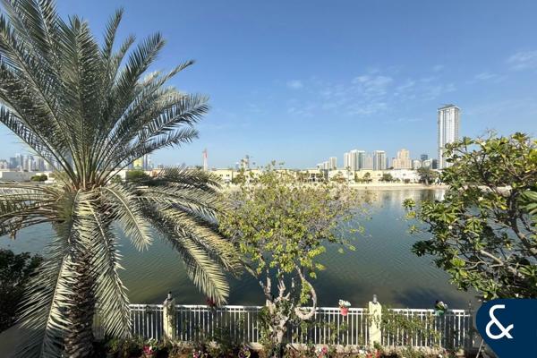 VIEW THIS WEEKEND | 4 Beds | Skyline Views