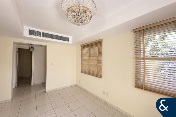 Full Lake View | 4E | Excellent Condition