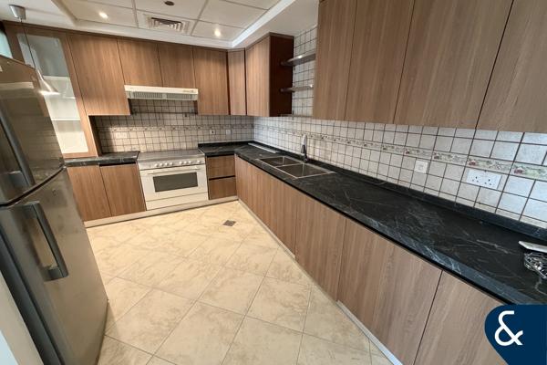 Spacious 2 Bed | Upgraded | Ready for Move In