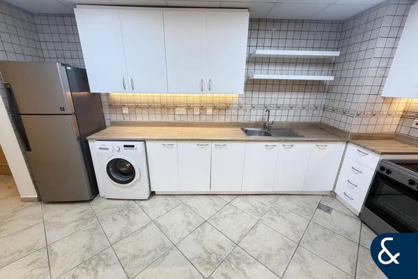 Upgraded | Spacious | 1 Bed + Storage